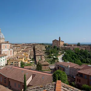 Appartamento Residenza D'epoca Palazzo Piccolomini, Siena